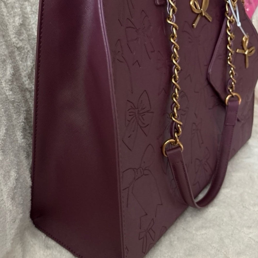 Betsey Johnson XOKIARA2 large cherry/burgundy tote - Picture 11 of 12
